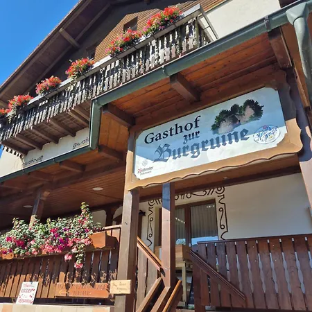 Zur Burgruine ポッテンシュタイン