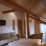 Zur Burgruine
