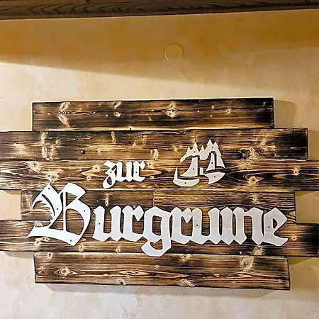 Zur Burgruine Отель